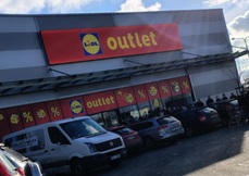 Navštívili jsme nový Lidl Outlet v Praze: Co nabízí a stojí to za to?