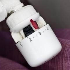 Radiátor topí moc i při nízkém nastavení termohlavice 